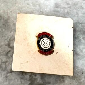 VTG NRA National Rifle Association 100% Club Member Enamel Lapel Pin Brooch